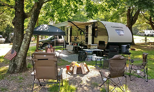 Wolf’s Den Family Campground Campsite