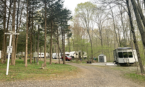 Wolf’s Den Family Campground Campsites