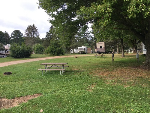 Park Map of Wolf’s Den Family Campground in East Haddam CT